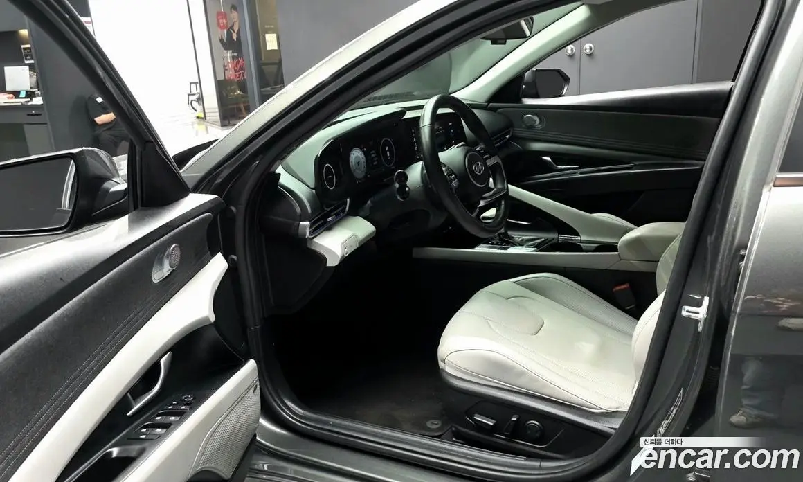 Hyundai Avante 2021 1.6 автомат (гидро), фото 18