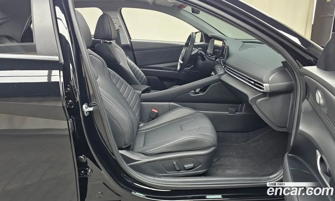 Hyundai Avante 2026 1.6 автомат (гидро), фото 15 Hyundai Avante 2026 1.6 автомат (гидро), фото 15