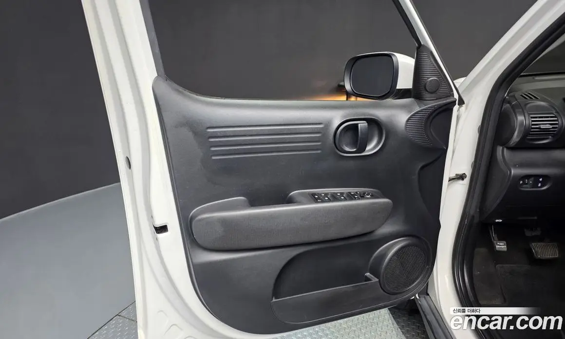 Hyundai Casper 2022 1.0 автомат (гидро), фото 14