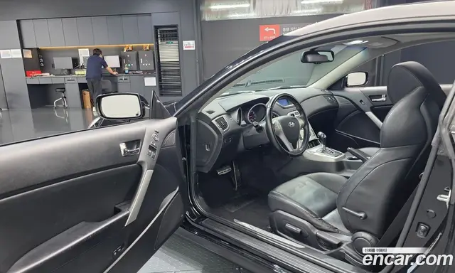 Hyundai Genesis 2008 2.0 автомат (гидро), миниатюра 12