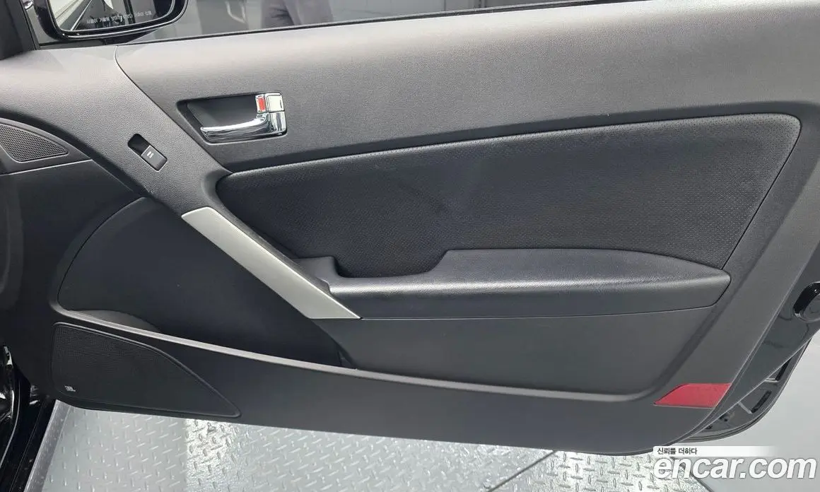 Hyundai Genesis 2008 2.0 автомат (гидро), фото 13
