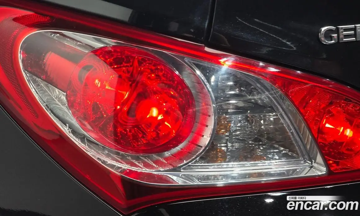Hyundai Genesis 2008 2.0 автомат (гидро), фото 8