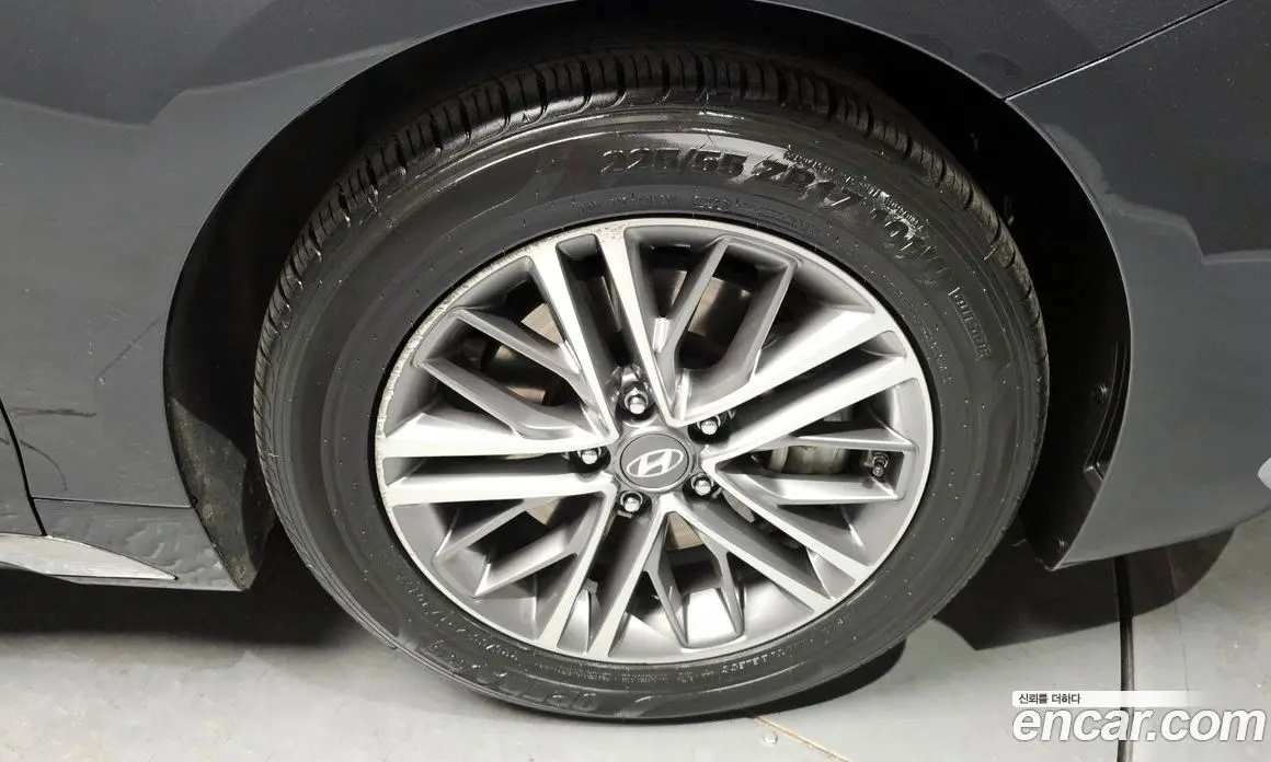 Hyundai Grandeur 2017 2.4 автомат (гидро), фото 7
