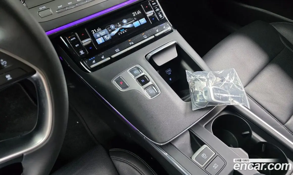 Hyundai Grandeur 2022 2.4 автомат (гидро), фото 12