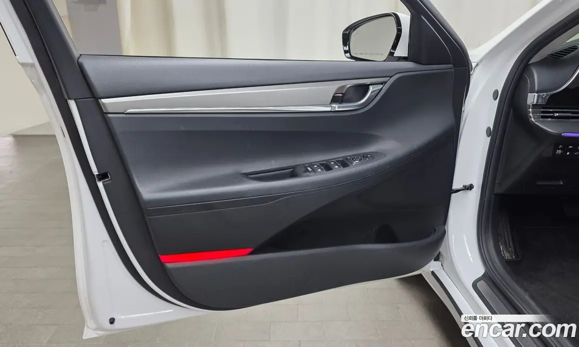 Hyundai Grandeur 2022 2.4 автомат (гидро), фото 14