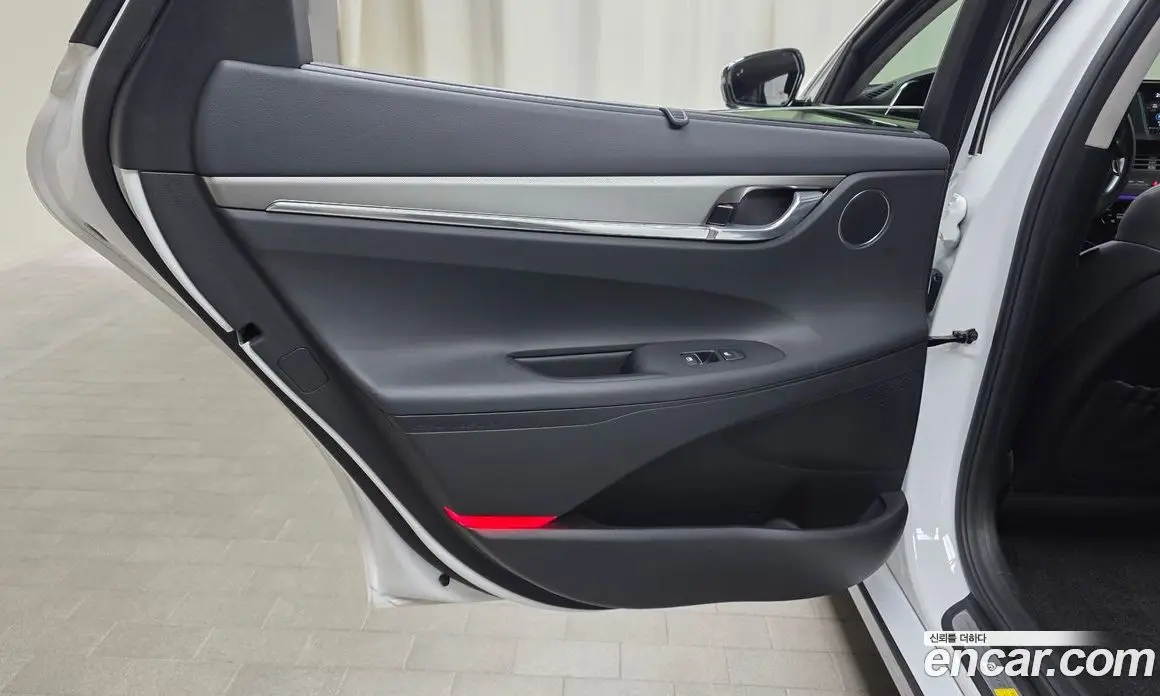 Hyundai Grandeur 2022 2.4 автомат (гидро), фото 15