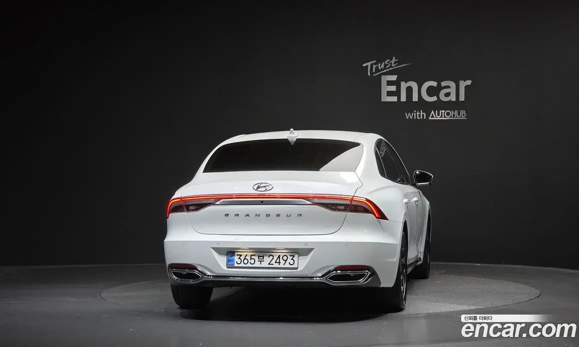 Hyundai Grandeur 2022 2.4 автомат (гидро), фото 4