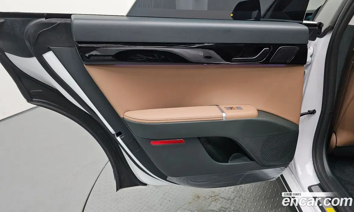 Hyundai Grandeur 2025 1.6 автомат (гидро), фото 15 Hyundai Grandeur 2025 1.6 автомат (гидро), фото 15