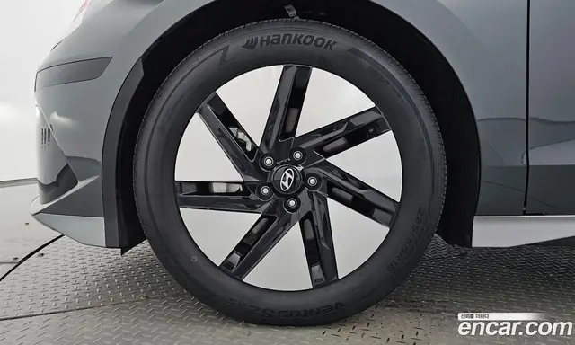 Hyundai Ioniq 6 2023 0.1 автомат (гидро), миниатюра 4