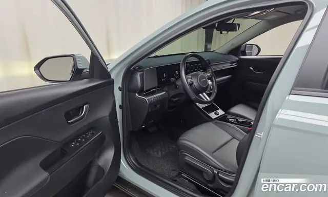 Hyundai Kona 2023 1.6 автомат (гидро), миниатюра 12