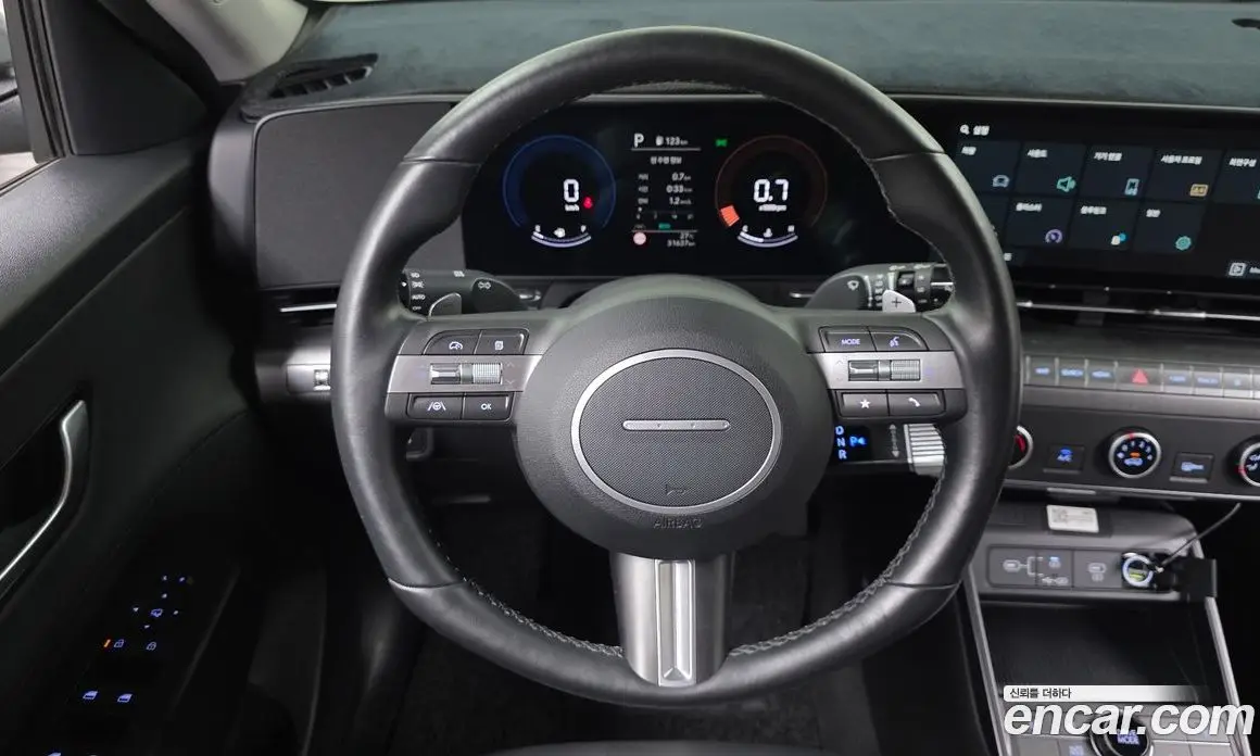 Hyundai Kona 2023 1.6 автомат (гидро), фото 18