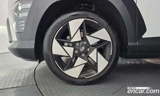 Hyundai Kona 2024 1.6 автомат (гидро), миниатюра 4 Hyundai Kona 2024 1.6 автомат (гидро), миниатюра 4