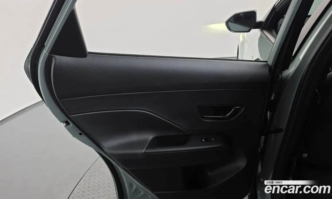 Hyundai Kona 2024 1.6 автомат (гидро), фото 15