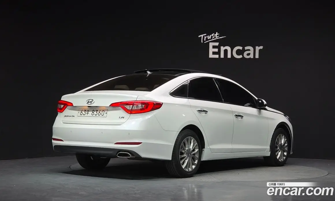Hyundai Sonata 2014 2.0 автомат (гидро), фото 2 Hyundai Sonata 2014 2.0 автомат (гидро), фото 2