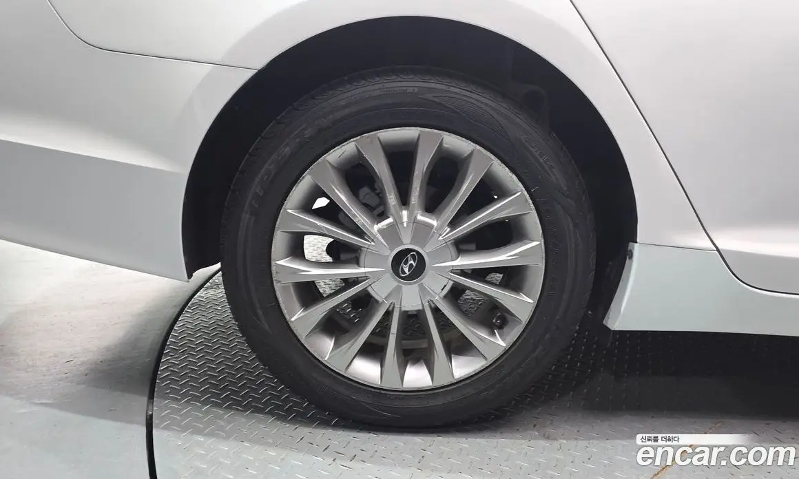 Hyundai Sonata 2014 2.0 автомат (гидро), фото 5 Hyundai Sonata 2014 2.0 автомат (гидро), фото 5