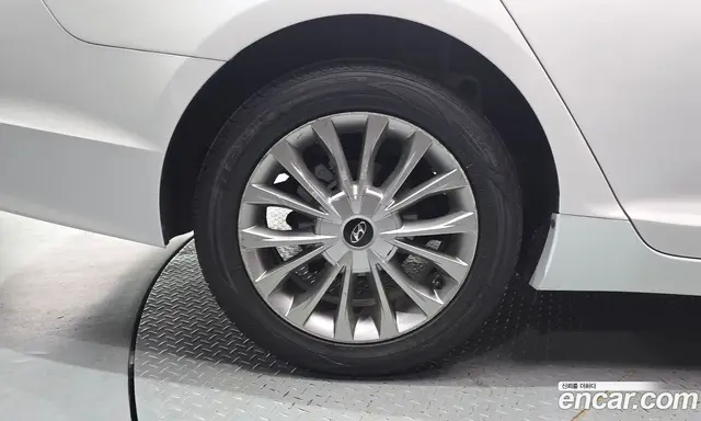 Hyundai Sonata 2014 2.0 автомат (гидро), миниатюра 5 Hyundai Sonata 2014 2.0 автомат (гидро), миниатюра 5