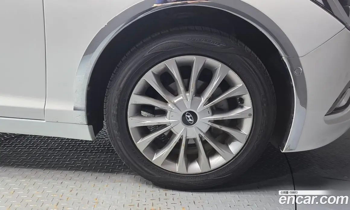 Hyundai Sonata 2014 2.0 автомат (гидро), фото 7 Hyundai Sonata 2014 2.0 автомат (гидро), фото 7