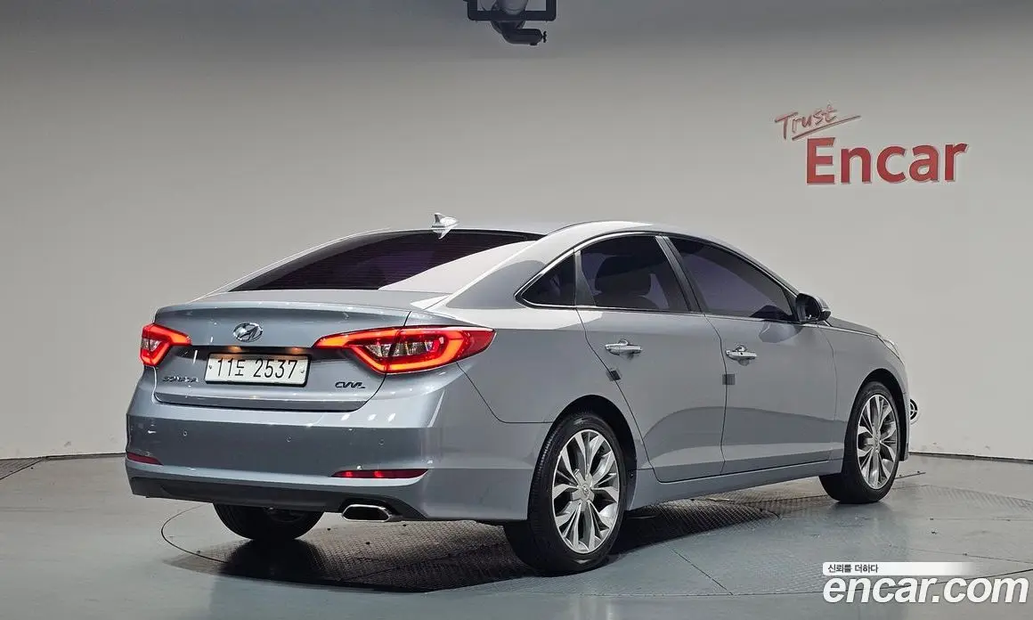 Hyundai Sonata 2015 2.0 автомат (гидро), фото 1 Hyundai Sonata 2015 2.0 автомат (гидро), фото 1
