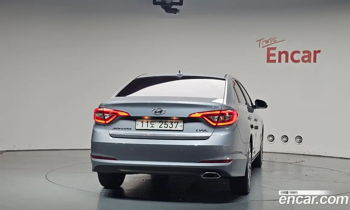 Hyundai Sonata 2015 2.0 автомат (гидро), фото 3 Hyundai Sonata 2015 2.0 автомат (гидро), фото 3