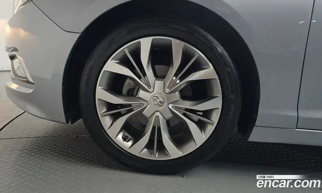 Hyundai Sonata 2015 2.0 автомат (гидро), миниатюра 4 Hyundai Sonata 2015 2.0 автомат (гидро), миниатюра 4
