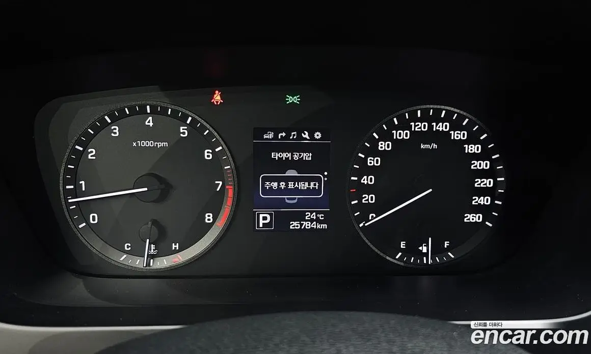 Hyundai Sonata 2015 2.0 автомат (гидро), фото 10 Hyundai Sonata 2015 2.0 автомат (гидро), фото 10