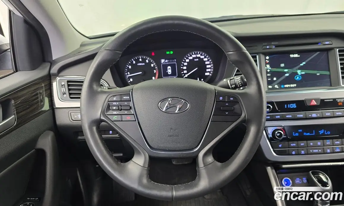 Hyundai Sonata 2017 2.0 автомат (гидро), фото 19 Hyundai Sonata 2017 2.0 автомат (гидро), фото 19