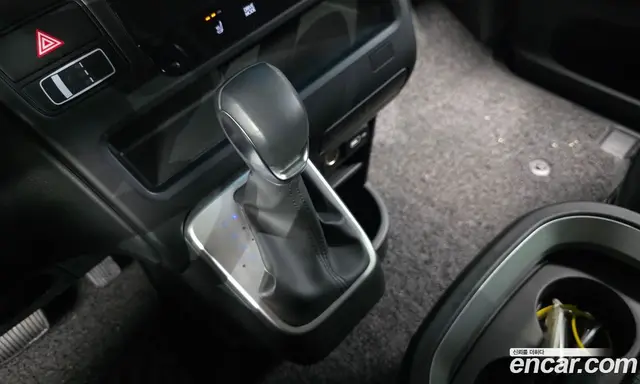 Hyundai Staria 2023 2.2 автомат (гидро), миниатюра 12