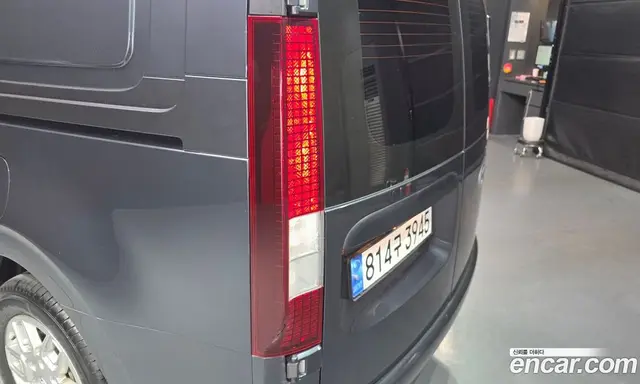 Hyundai Staria 2023 2.2 автомат (гидро), миниатюра 9
