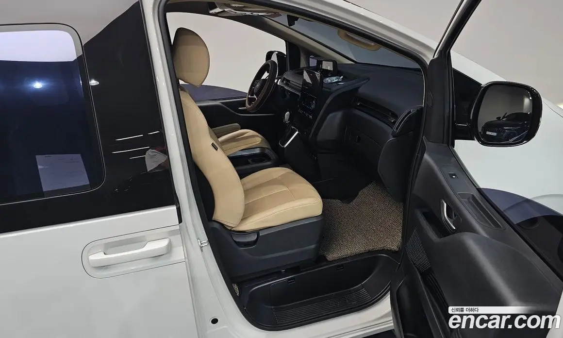 Hyundai Staria 2025 2.2 автомат (гидро), фото 15 Hyundai Staria 2025 2.2 автомат (гидро), фото 15