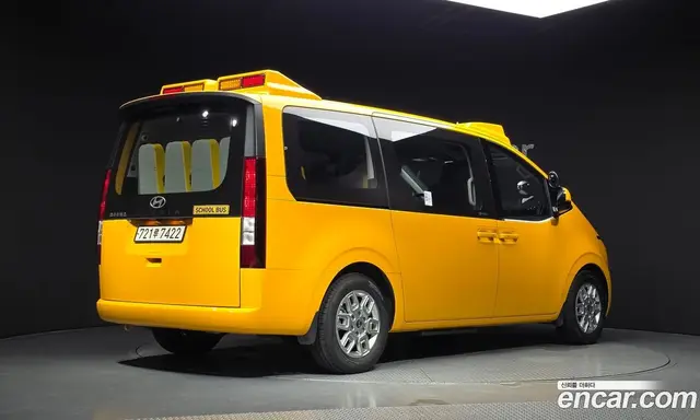 Hyundai Staria 2025 3.5 автомат (гидро), миниатюра 2