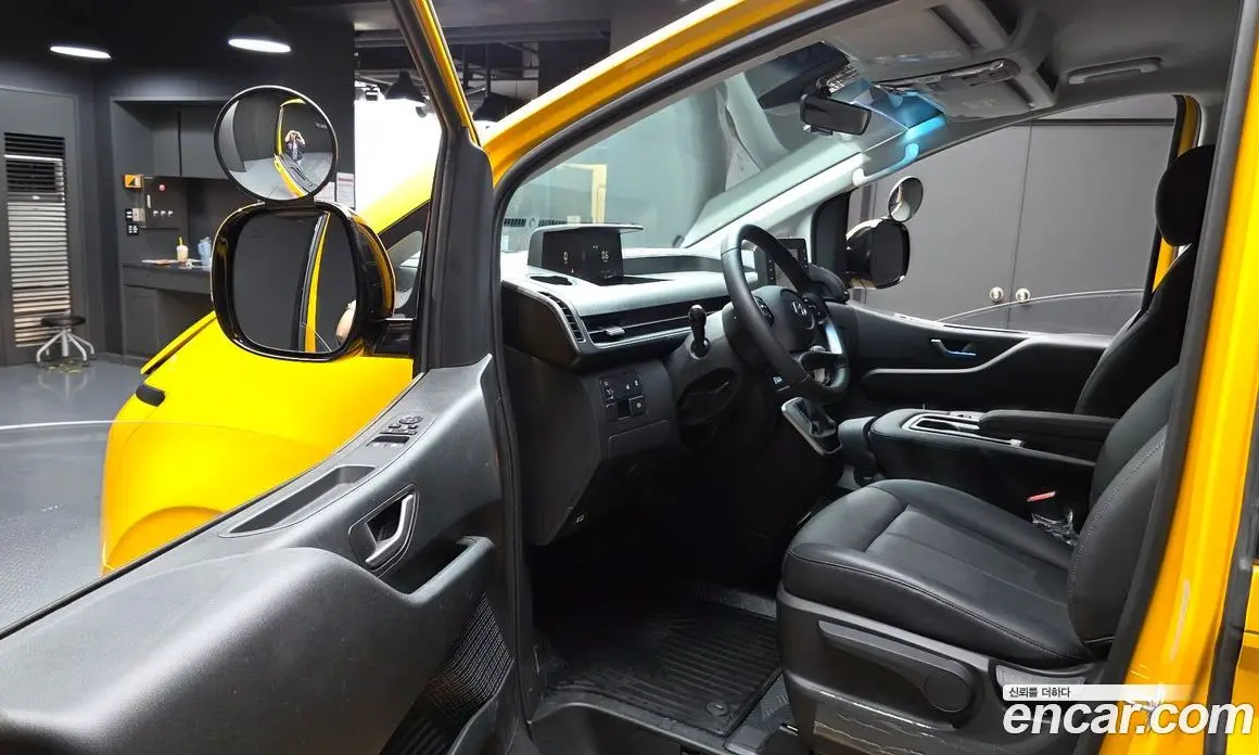 Hyundai Staria 2025 3.5 автомат (гидро), фото 13