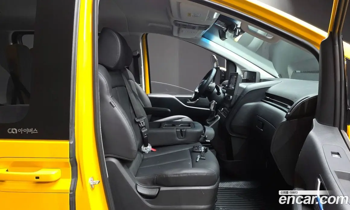 Hyundai Staria 2025 3.5 автомат (гидро), фото 16