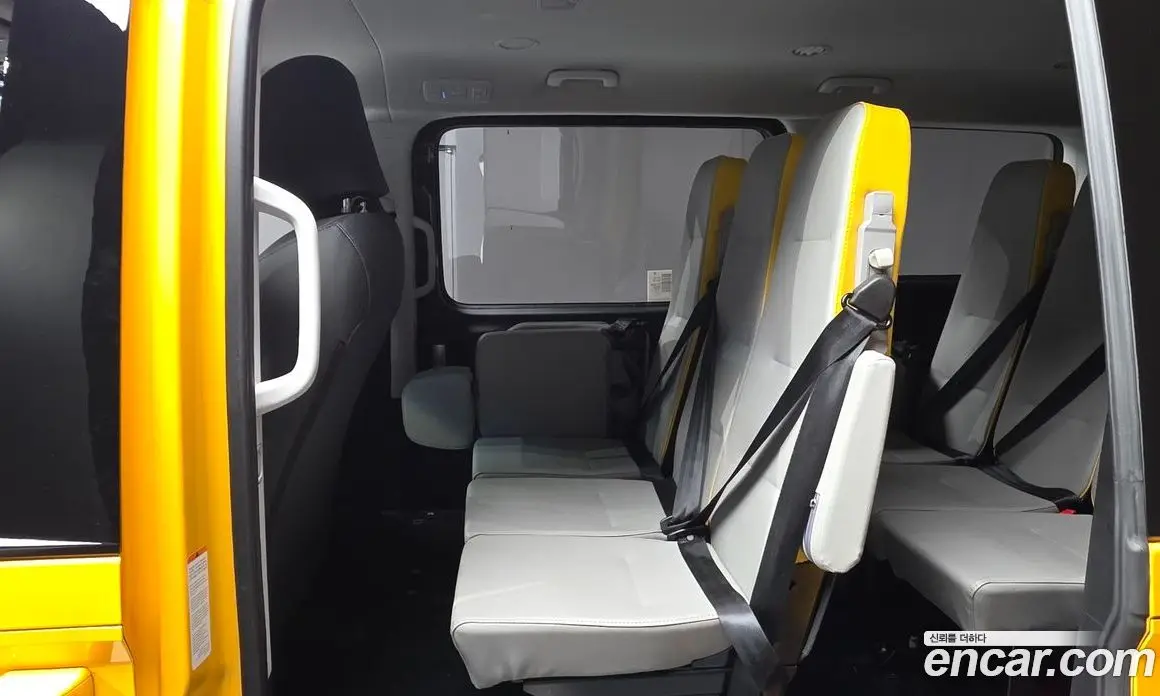 Hyundai Staria 2025 3.5 автомат (гидро), фото 18