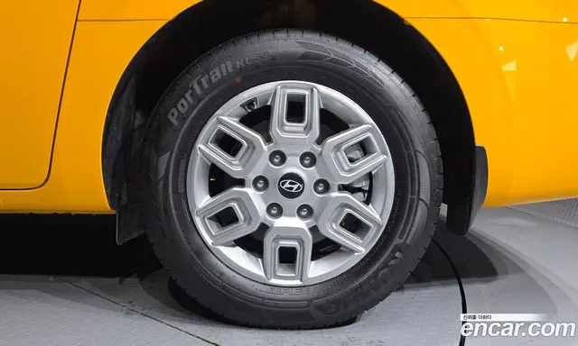 Hyundai Staria 2025 3.5 автомат (гидро), миниатюра 7