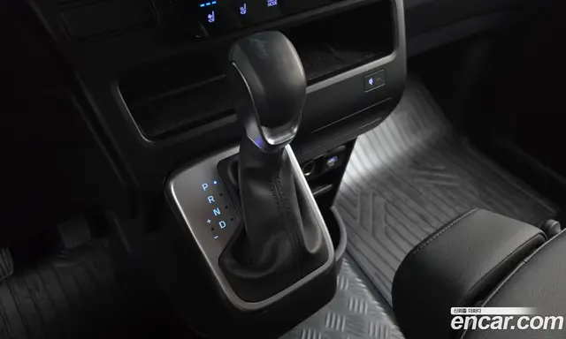 Hyundai Staria 2025 1.6 автомат (гидро), миниатюра 12