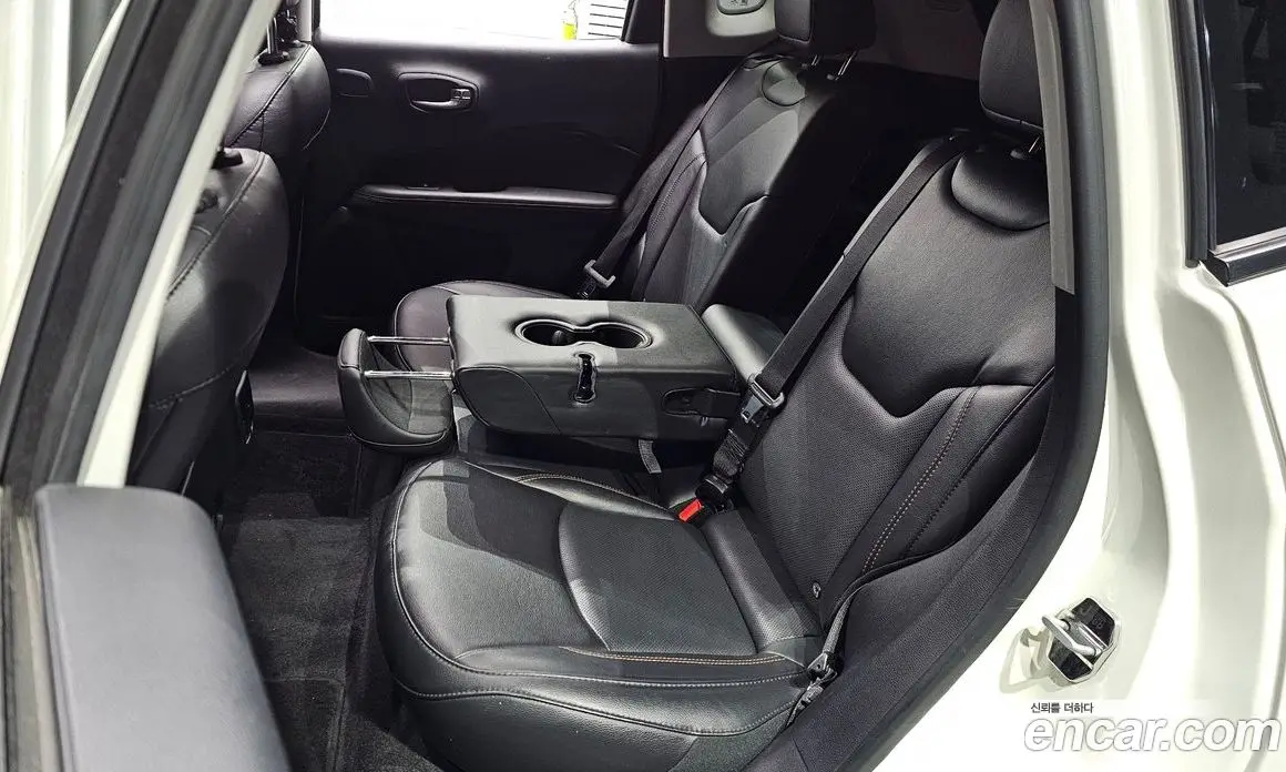 Jeep Compass 2019 2.4 автомат (гидро), фото 17 Jeep Compass 2019 2.4 автомат (гидро), фото 17