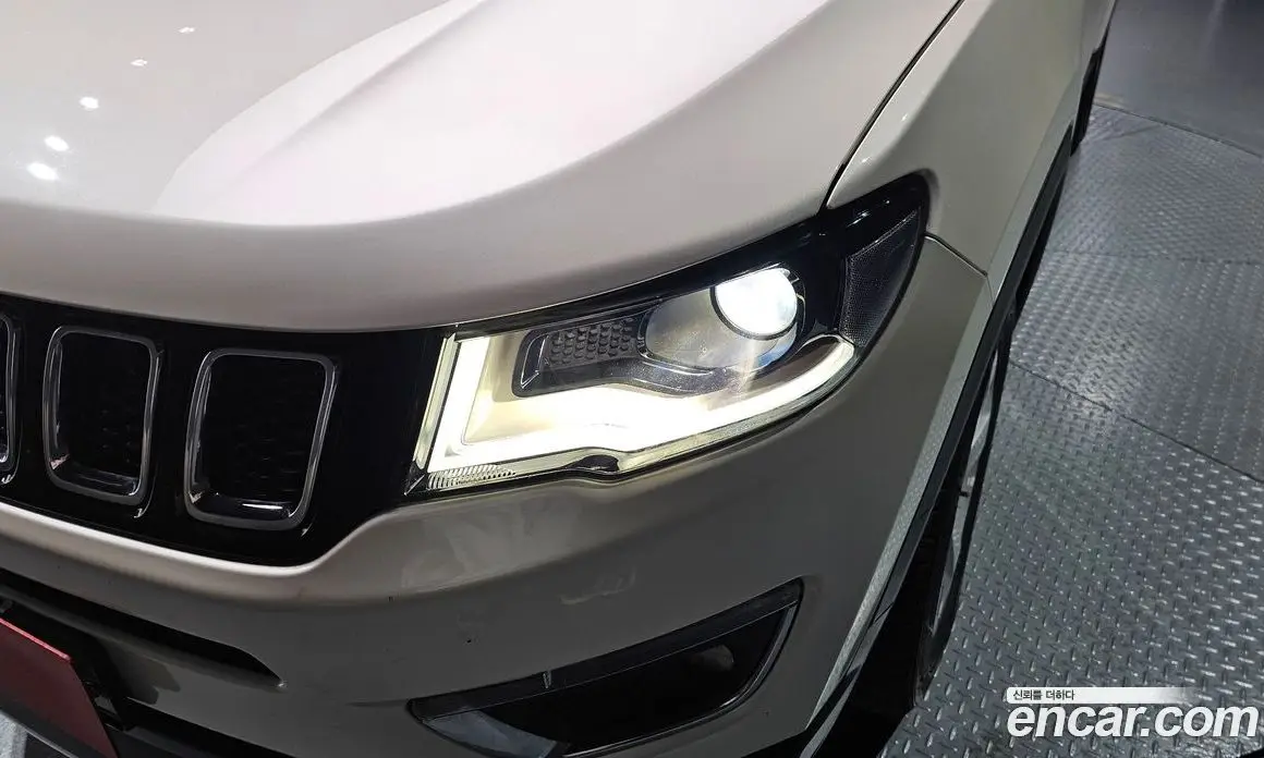Jeep Compass 2019 2.4 автомат (гидро), фото 8 Jeep Compass 2019 2.4 автомат (гидро), фото 8