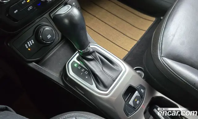 Jeep Renegade 2019 2.4 автомат (гидро), миниатюра 11