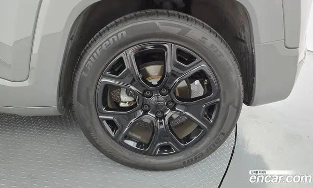 Jeep Renegade 2019 2.4 автомат (гидро), миниатюра 6