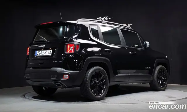 Jeep Renegade 2022 1.3 автомат (гидро), миниатюра 2
