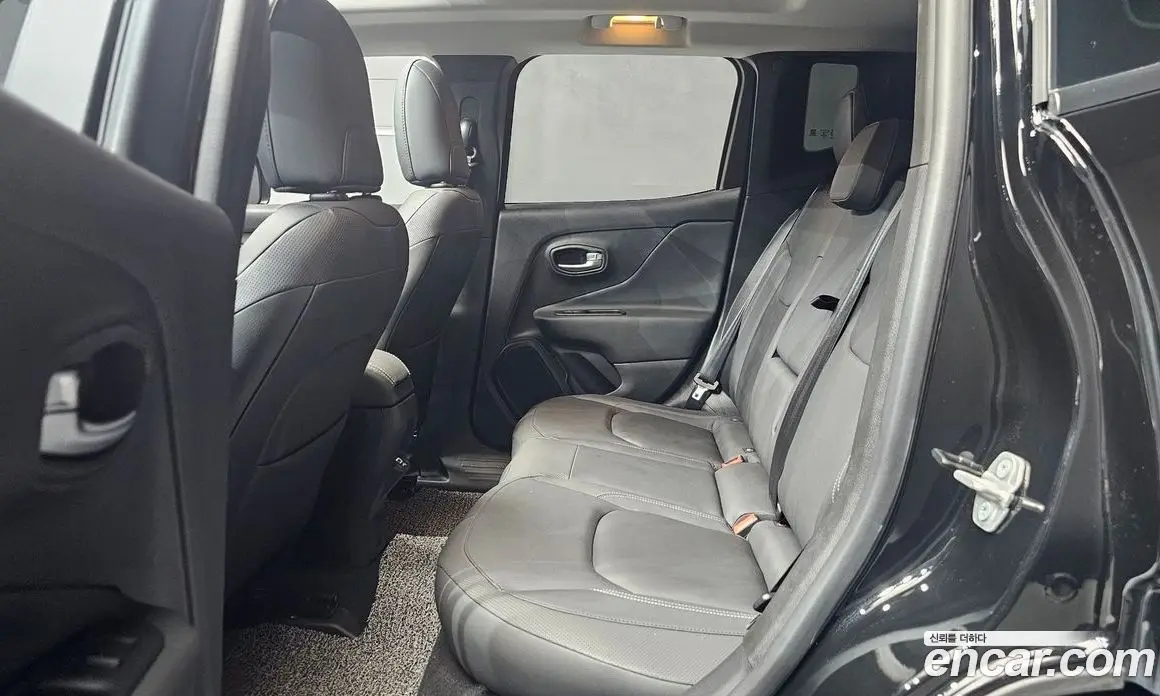 Jeep Renegade 2022 1.3 автомат (гидро), фото 18