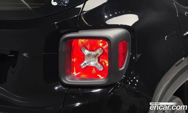 Jeep Renegade 2022 1.3 автомат (гидро), миниатюра 9