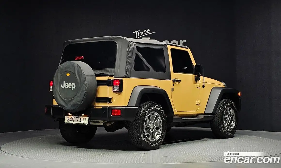Jeep Wrangler 2014 2.8 автомат (гидро), фото 2 Jeep Wrangler 2014 2.8 автомат (гидро), фото 2