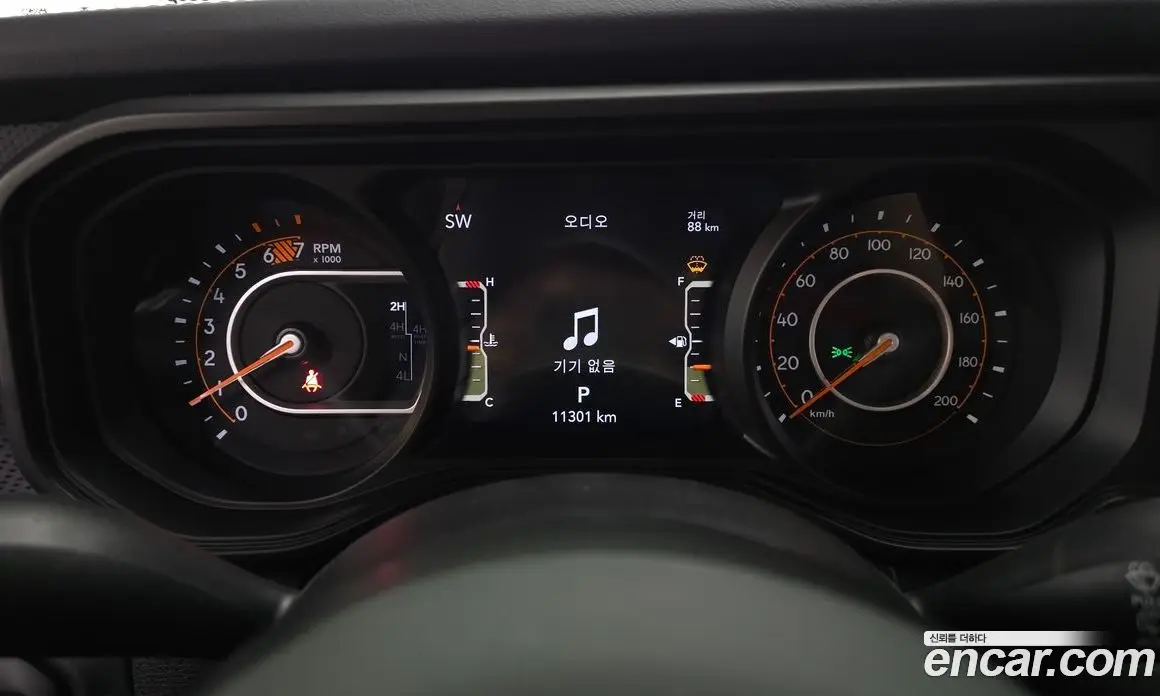 Jeep Wrangler 2024 2.0 автомат (гидро), фото 11