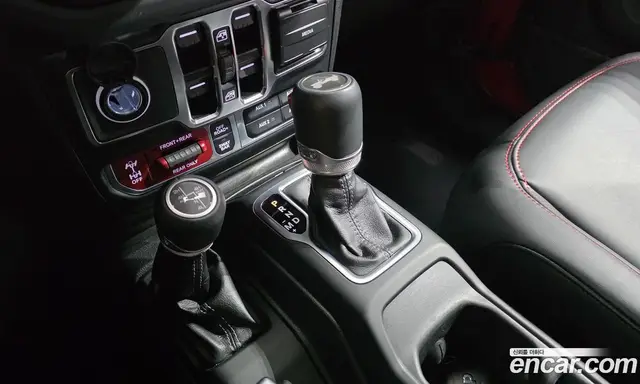 Jeep Wrangler 2024 2.0 автомат (гидро), миниатюра 12