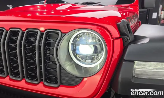 Jeep Wrangler 2024 2.0 автомат (гидро), миниатюра 8