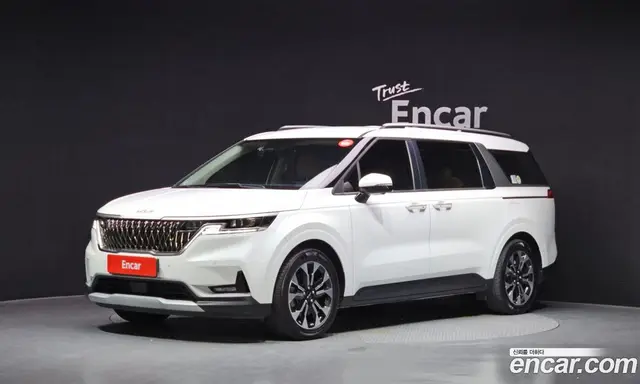 Kia Carnival, 2022, 17 449 км