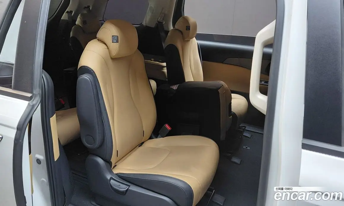 Kia Carnival 2022 3.5 автомат (гидро), фото 17 Kia Carnival 2022 3.5 автомат (гидро), фото 17