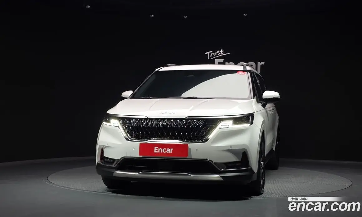 Kia Carnival 2023 3.5 автомат (гидро), фото 3