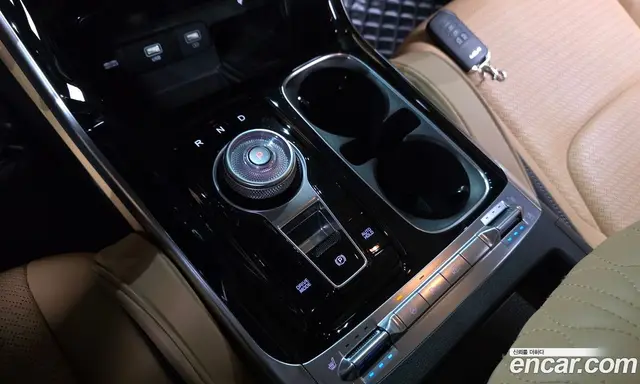 Kia Carnival 2023 3.5 автомат (гидро), миниатюра 9